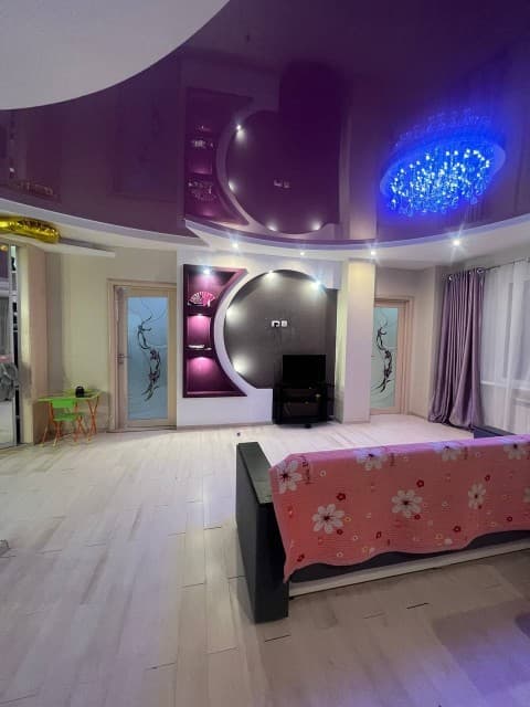 3 комн., 96 м², Блочный, Авиапорт