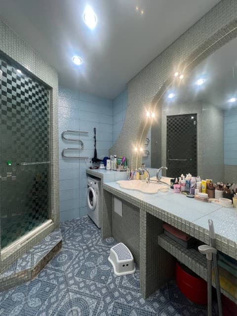 3 комн., 96 м², Блочный, Авиапорт 13