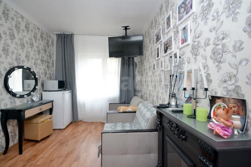 3 комн., 80 м², Инд. планировка 2