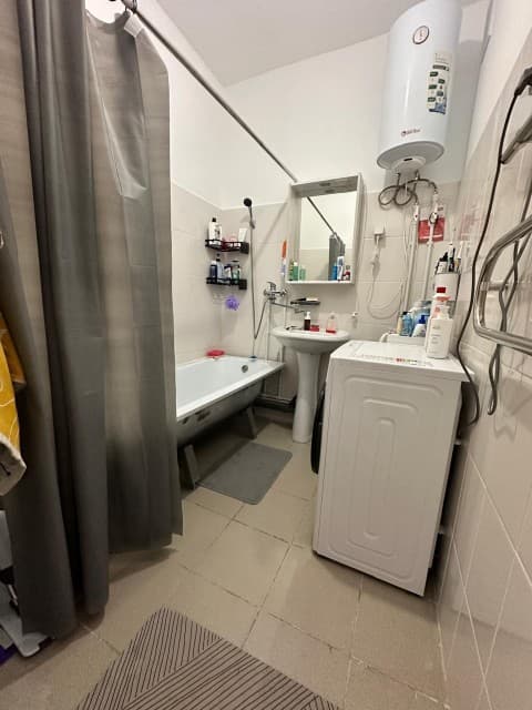 4 комн., 79 м², Блочный, Улус 4