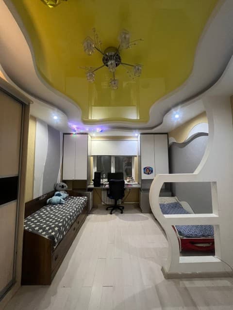 3 комн., 96 м², Блочный, Авиапорт 8