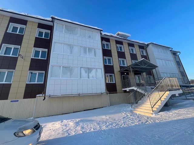 3 комн., 65 м², Блочный, Улус