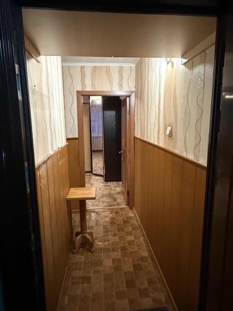 2 комн., 43 м², Сталинка, Дом быта