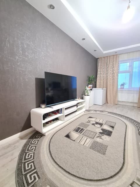3 комн., 79 м², Блочный, 103 квартал (Ростелеком)