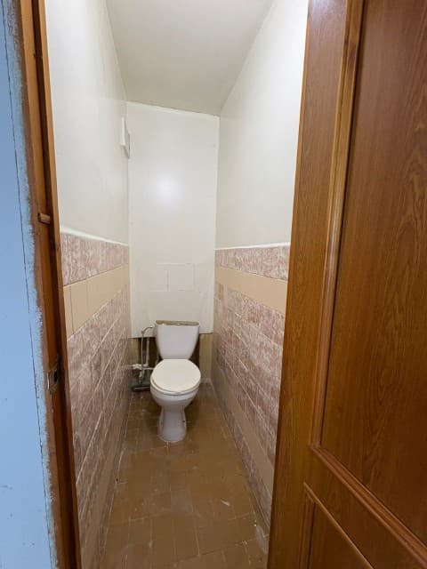 2 комн., 46 м², Блочный, Студгородок 9