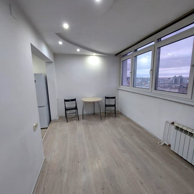 2 комн., 51 м², Монолитно-каркасный, Крестьянский рынок, стадион "Туймаада" 7