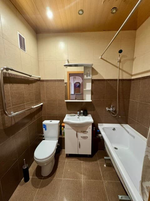 1 комн., 112 серия, Областная больница, рынок "Манньыаттаах" 4
