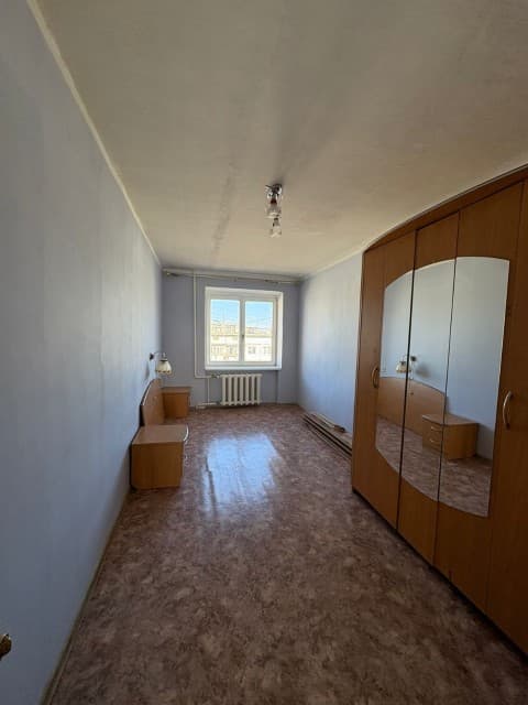 2 комн., 46 м², Блочный, Студгородок 6