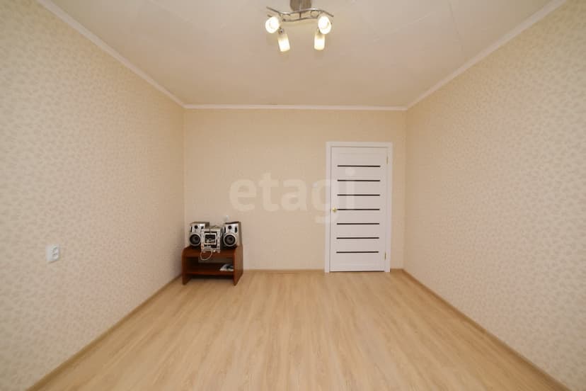 4 комн., 93 м², Инд. планировка 8