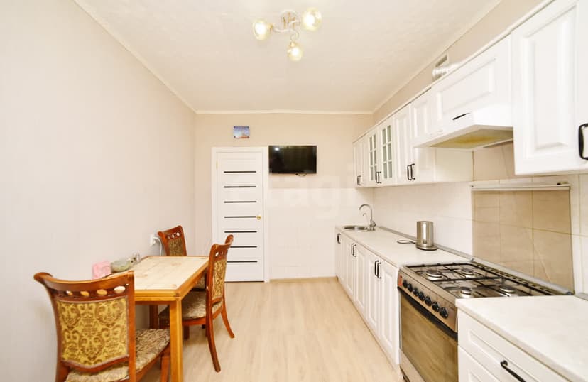 4 комн., 93 м², Инд. планировка