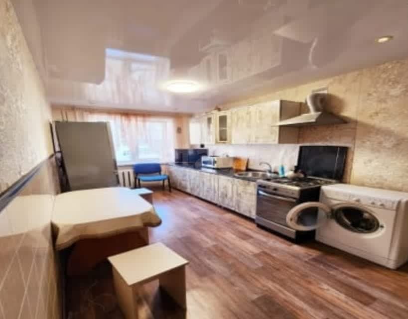3 комн., 61 м², КПД 7