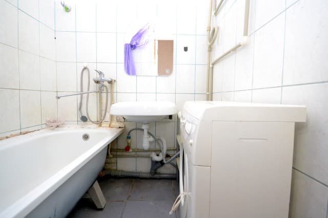 2 комн., 60 м², Блочный 16