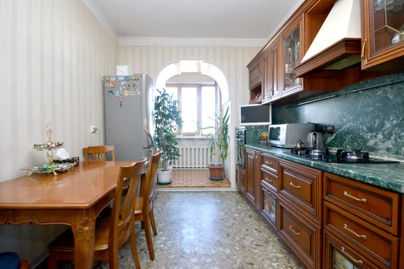 3 комн., 70 м², Инд. планировка 5