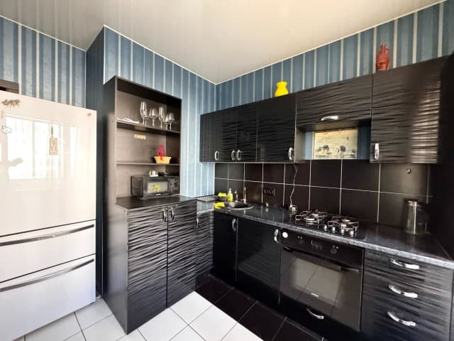 3 комн., 76 м², 112 серия, Автовокзал 5