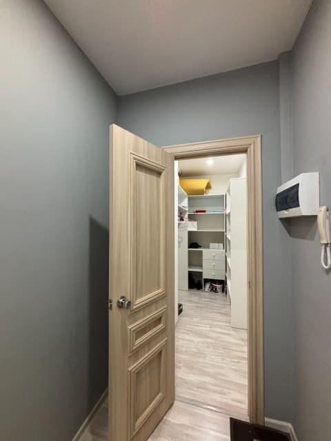 1 комн., 42 м², Блочный, Областная больница, рынок "Манньыаттаах" 4