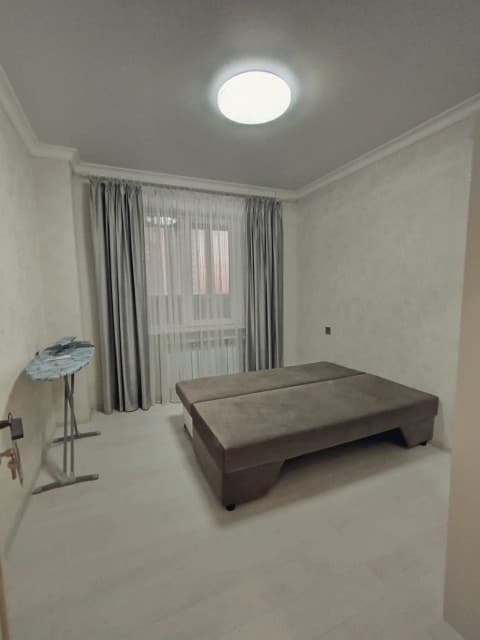 2 комн., 68 м², Монолитно-каркасный, Крестьянский рынок, стадион "Туймаада" 6