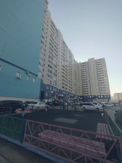 2 комн., 68 м², Монолитно-каркасный, Крестьянский рынок, стадион "Туймаада" 17