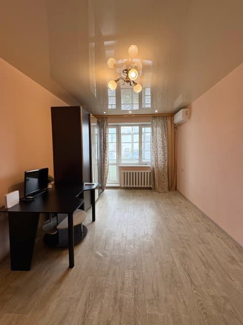 1 комн., 35 м², КПД, Центр - район пл. Орджоникидзе 2