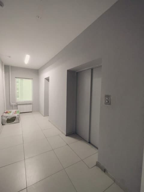 2 комн., 68 м², Монолитно-каркасный, Крестьянский рынок, стадион "Туймаада" 16