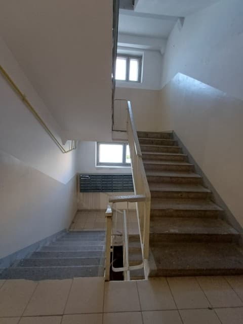 4 комн., 112 серия, 202 мкрн. 18