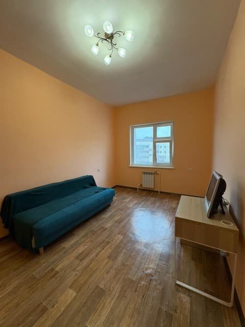 1 комн., 42 м², Блочный, Жатай 5