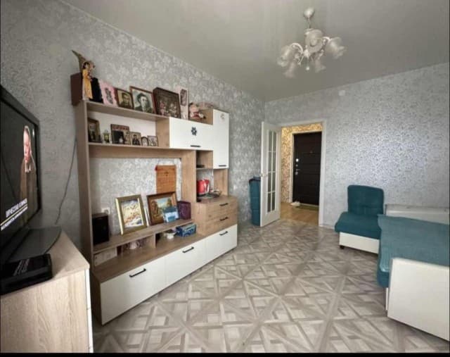 1 комн., 40 м², Монолитно-каркасный, Крытый рынок
