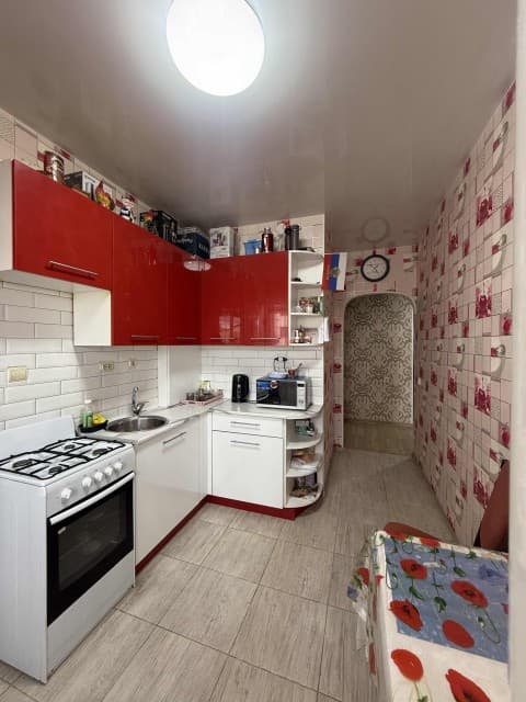 1 комн., 40 м², Монолитно-каркасный, Крытый рынок 3