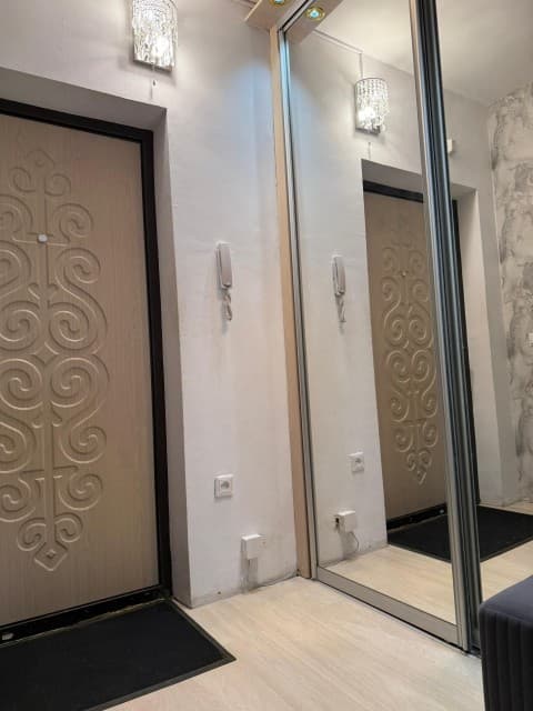 2 комн., 46 м², Монолитно-каркасный, 17 квартал 10