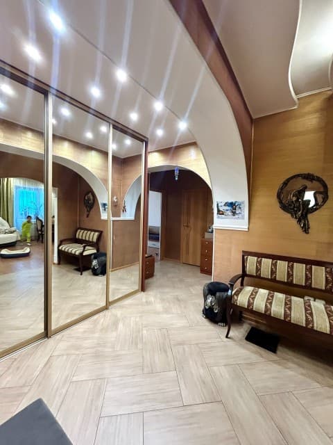 2 комн., 81 м², Блочный, ЯГИТИ 5
