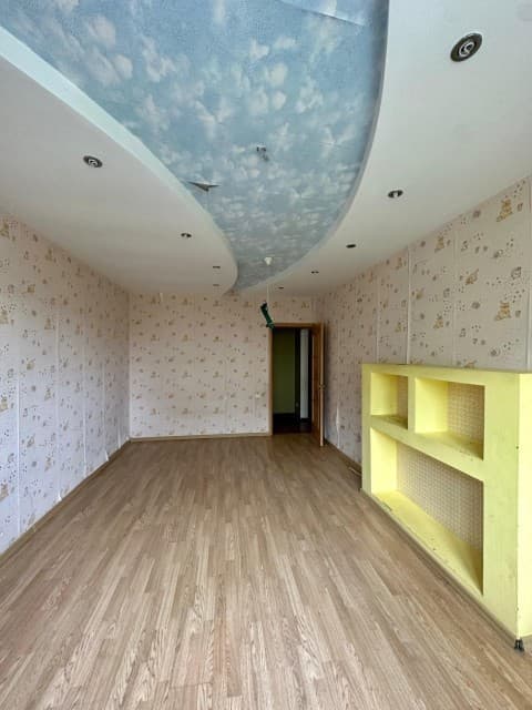 3 комн., 77 м², Инд. планировка, Автовокзал 4