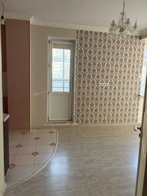 2 комн., 45 м², Блочный, Областная больница, рынок "Манньыаттаах" 9