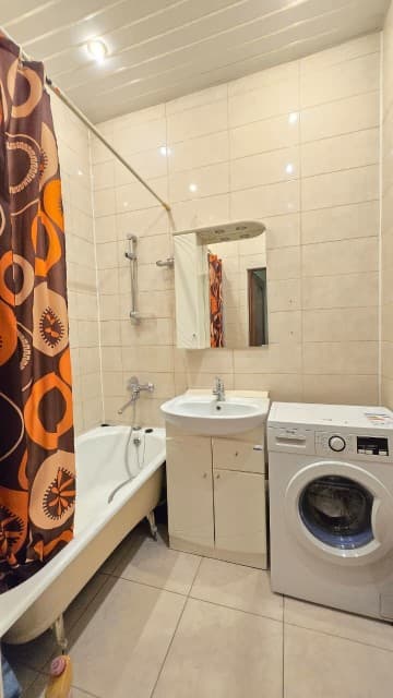 2 комн., 63 м², Инд. планировка, Вавилон 5