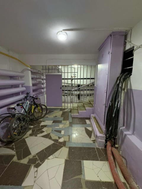 3 комн., 64 м², КПД, Областная больница, рынок "Манньыаттаах"