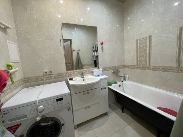 2 комн., 55 м², Инд. планировка, Кинотеатр Лена 7