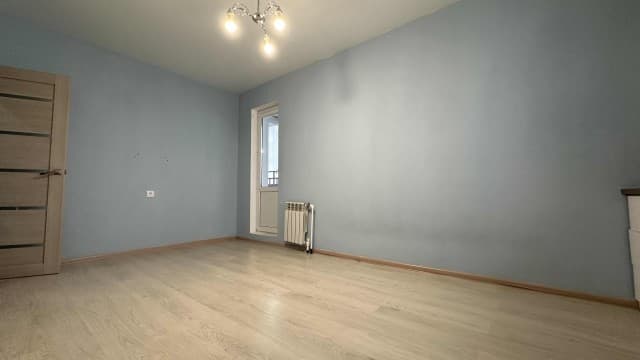 2 комн., 50 м², Монолитно-каркасный, Областная больница, рынок "Манньыаттаах" 8