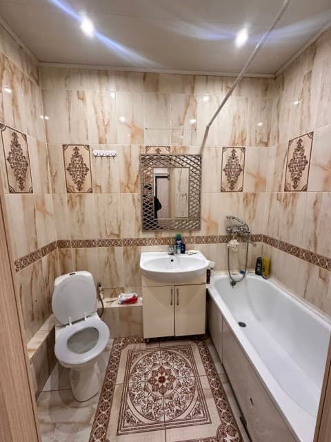 2 комн., 45 м², Монолитно-каркасный, Областная больница, рынок "Манньыаттаах" 2