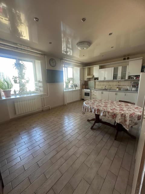 3 комн., 85 м², Инд. планировка, Апельсин