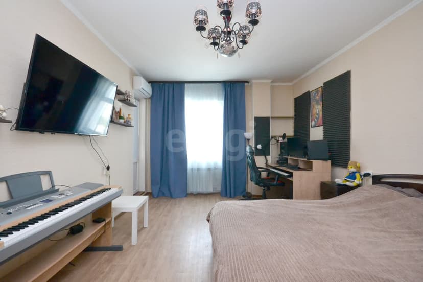 1 комн., 53 м², Монолитно-каркасный