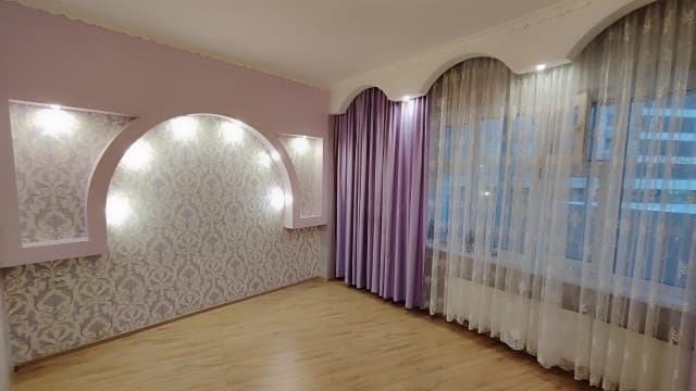 2 комн., 82 м², Инд. планировка, Областная больница, рынок "Манньыаттаах" 6