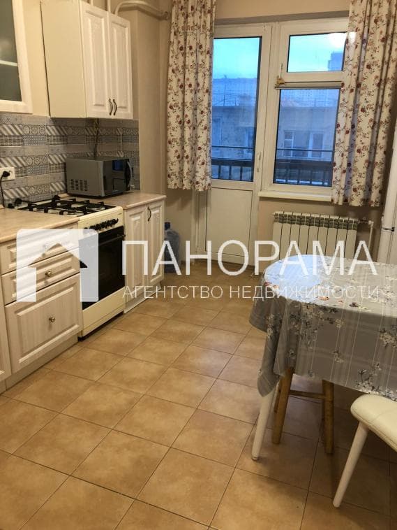 1 комн., 37 м², Монолитно-каркасный, Автодорожная 2