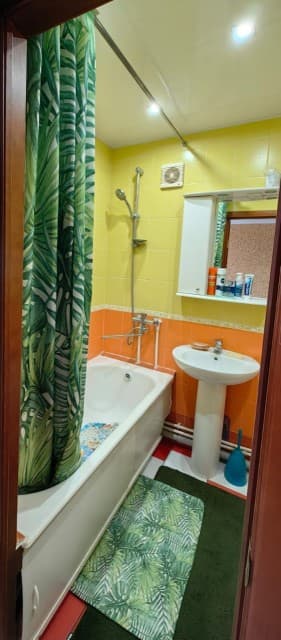 2 комн., 42 м², Блочный, Студгородок 10