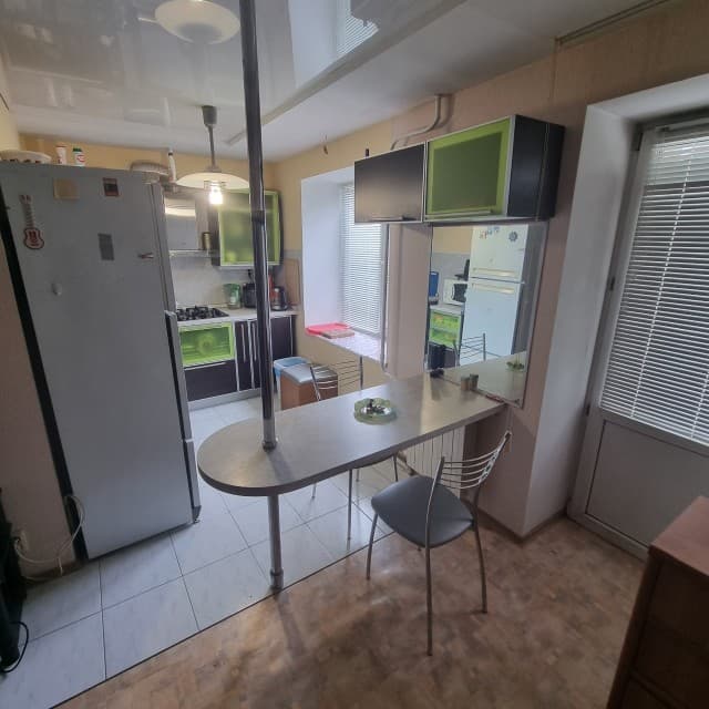 2 комн., 45 м², Блочный, Дом быта 5