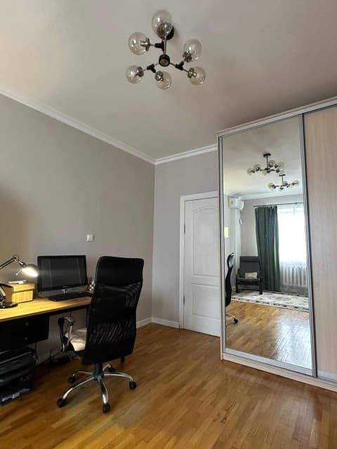 3 комн., 80 м², 112 серия, 202 мкрн. 2