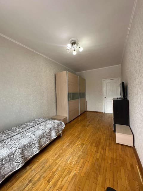 3 комн., 80 м², 112 серия, 202 мкрн. 9