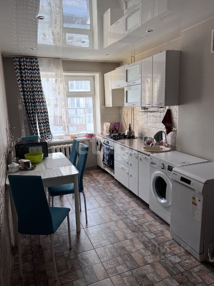4 комн., 70 м², КПД 4