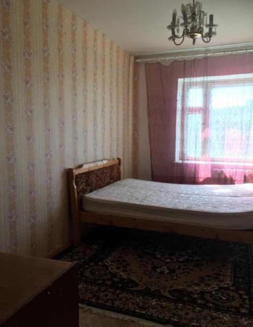2 комн., 47 м², Блочный, Рынок Столичный 3