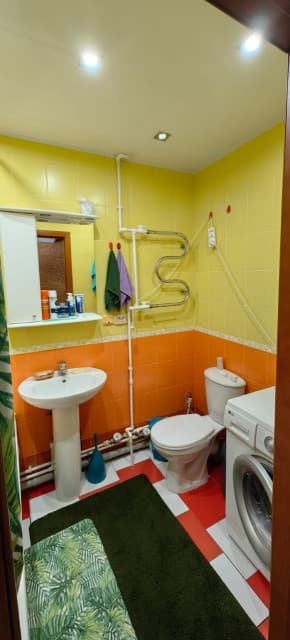 2 комн., 42 м², Блочный, Студгородок 9