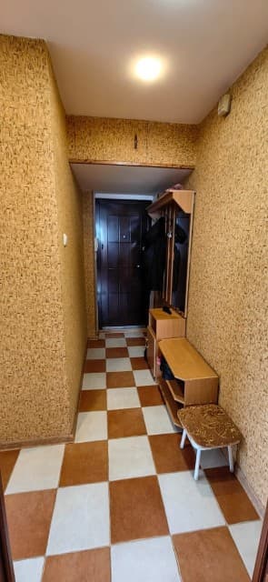 2 комн., 42 м², Блочный, Студгородок 12