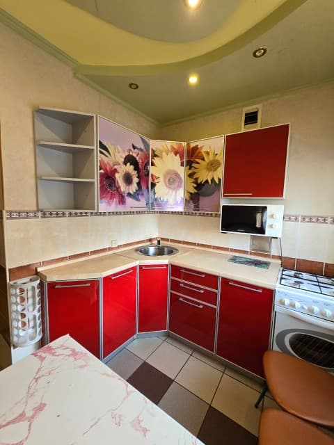 3 комн., 51 м², Блочный, Авиапорт 4