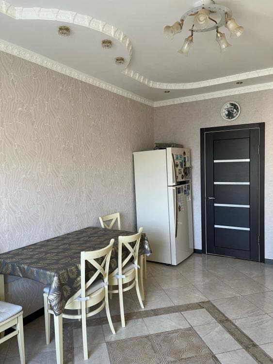 3 комн., 86 м², Блочный, Рынок Столичный 7
